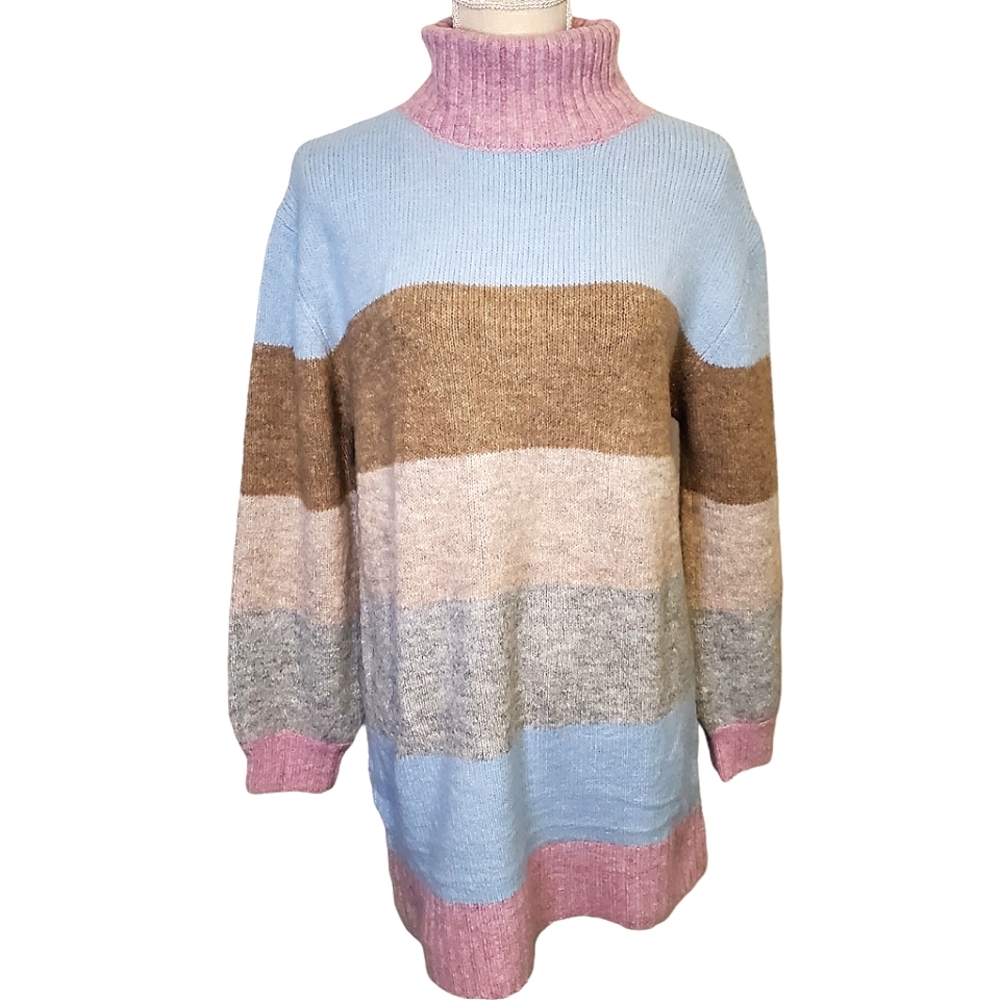 KAYLA'S ARMOIRE | Women's multi-color block stripe sweater. Size medium. NWT.